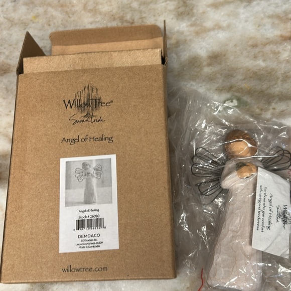 Willow tree angel of healing - Picture 8 of 8